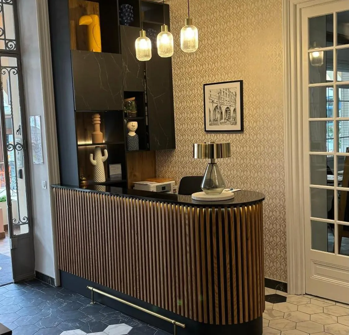 Grand Hôtel de Lyon Vals-les-Bains