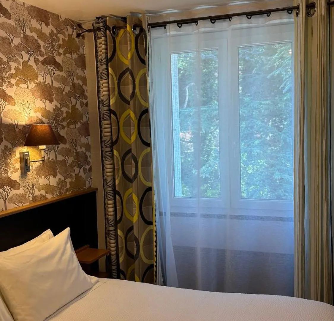 Grand Hôtel de Lyon Vals-les-Bains 3*,  France