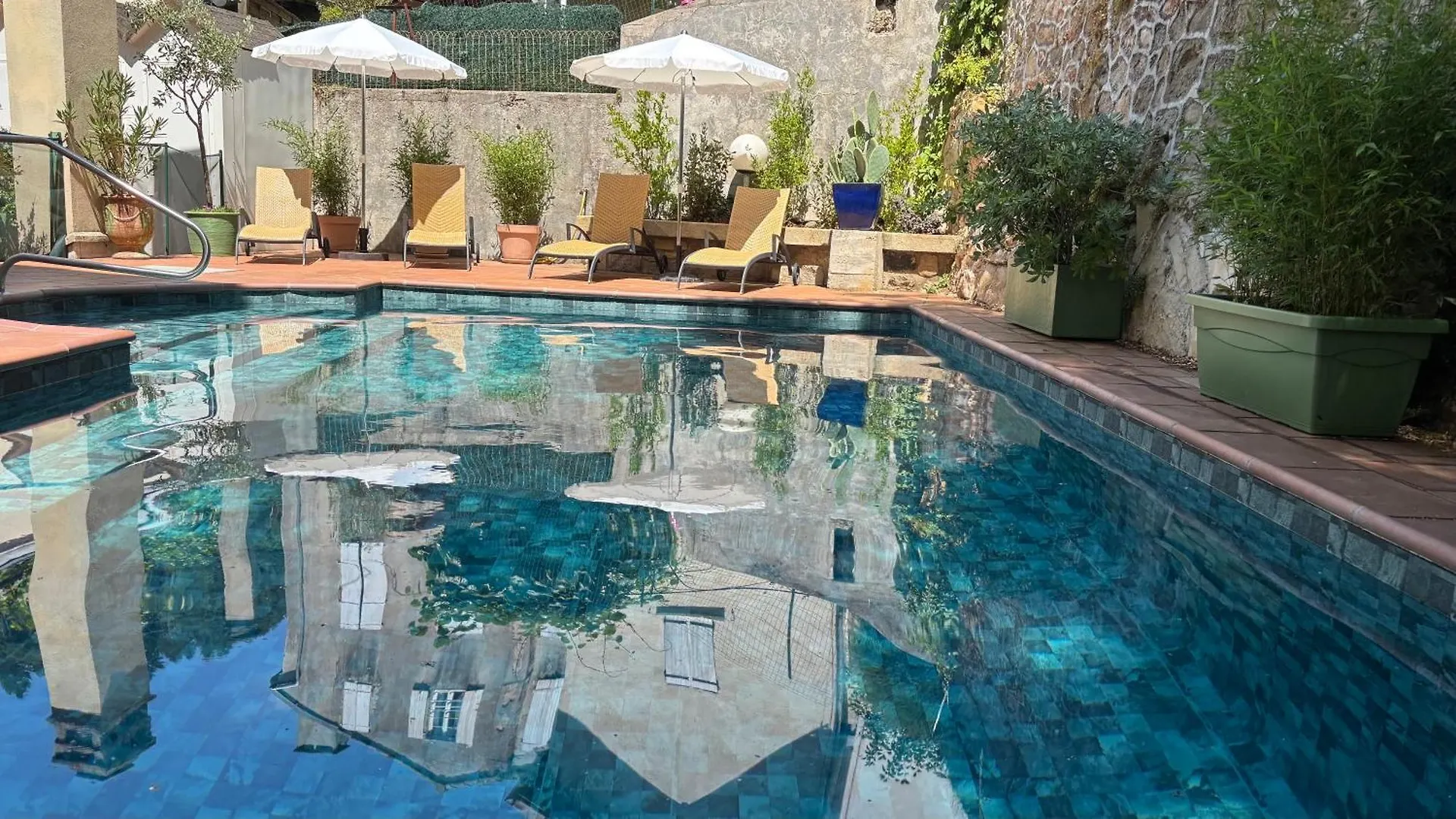 Logis Hotel Restaurant Grand Hotel De Lyon Vals-les-Bains