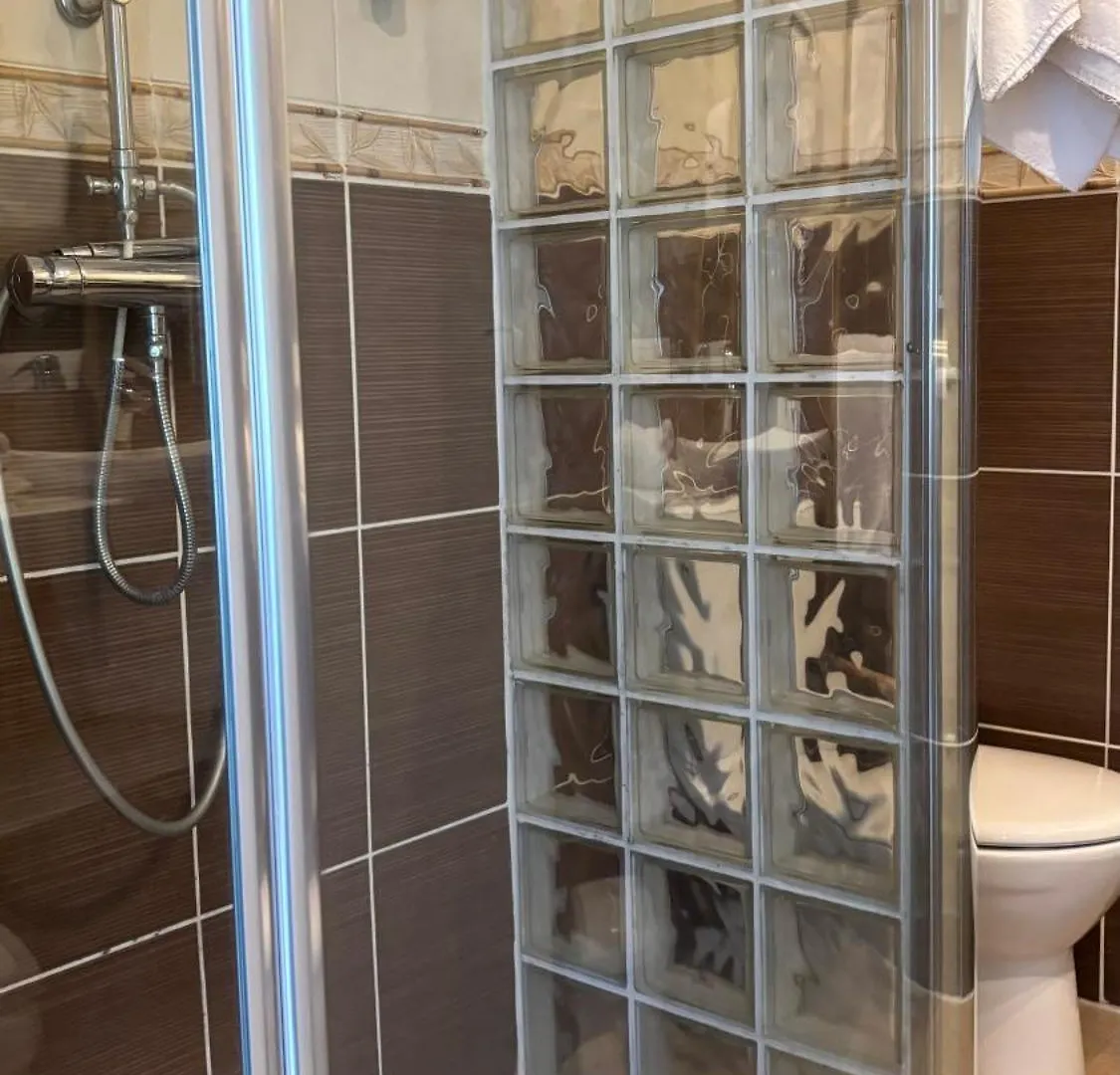 Grand Hôtel de Lyon Vals-les-Bains 3*,