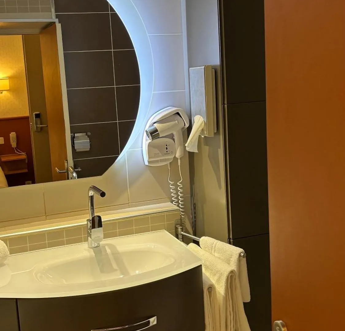 *** Hotel Grand Hôtel de Lyon Vals-les-Bains France
