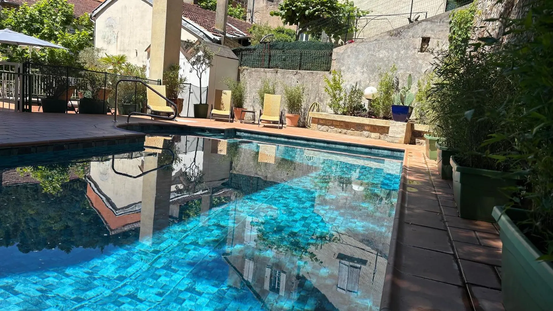 Grand Hôtel de Lyon Vals-les-Bains 3*,